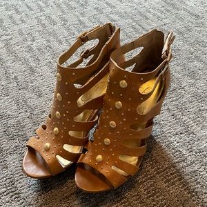 Jessica Simpson Wedges